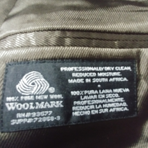 Stafford wool 3 button front with 2 flap pockets - Picture 4 of 4